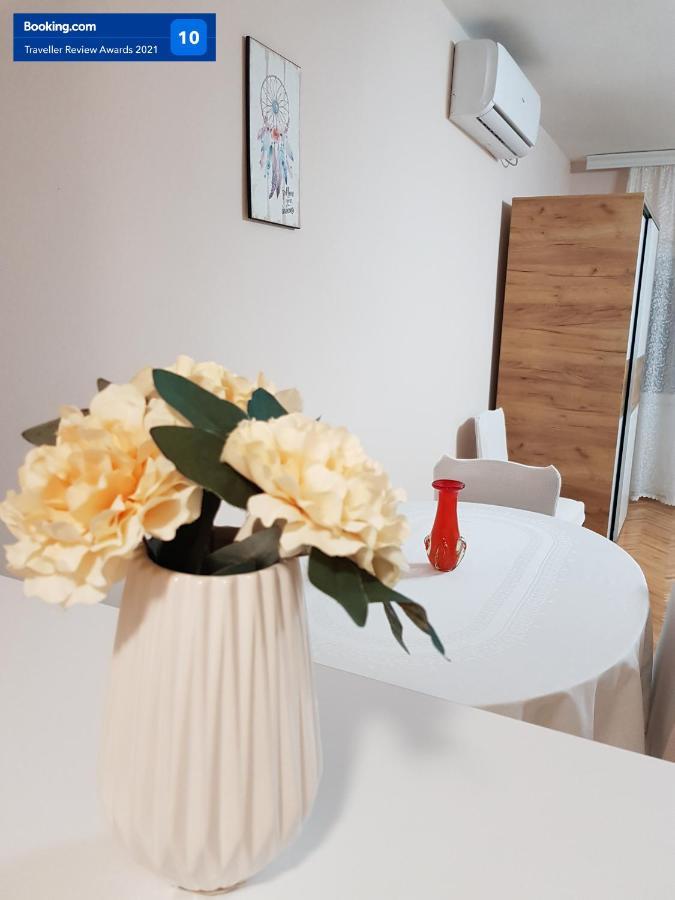 Stavrov Apartment เนโกทิโน ภายนอก รูปภาพ