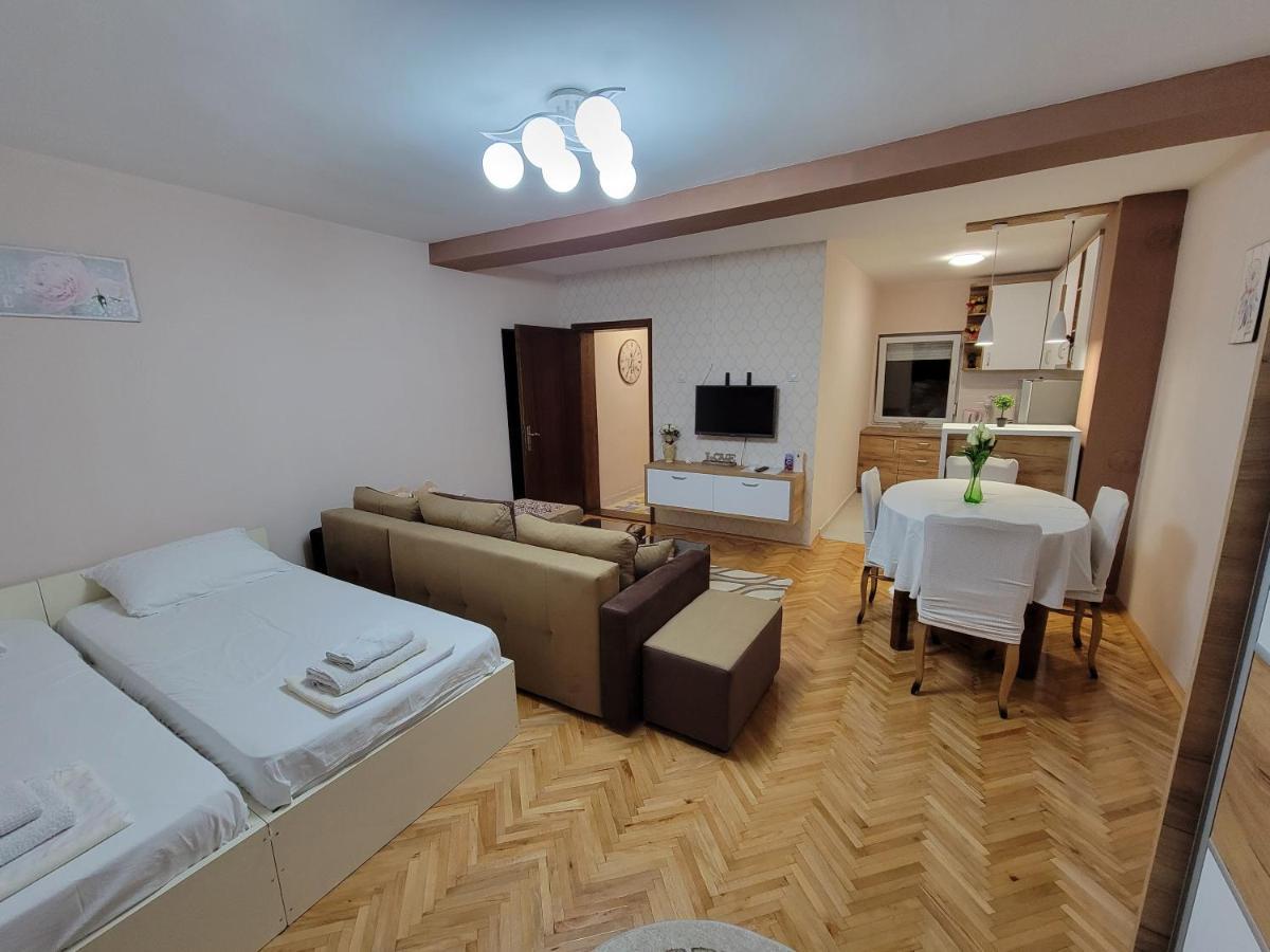 Stavrov Apartment เนโกทิโน ภายนอก รูปภาพ