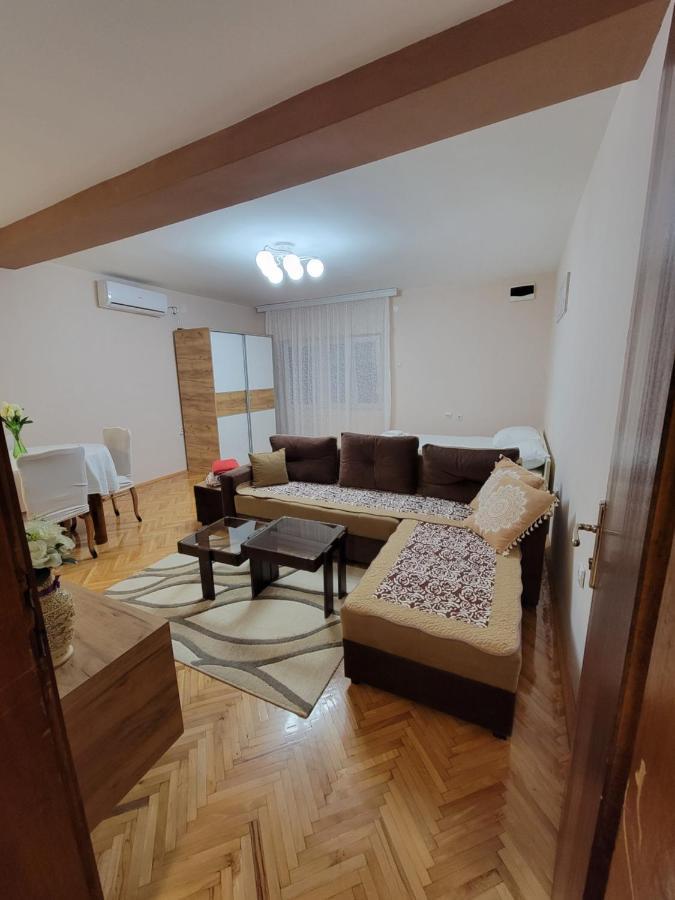 Stavrov Apartment เนโกทิโน ภายนอก รูปภาพ
