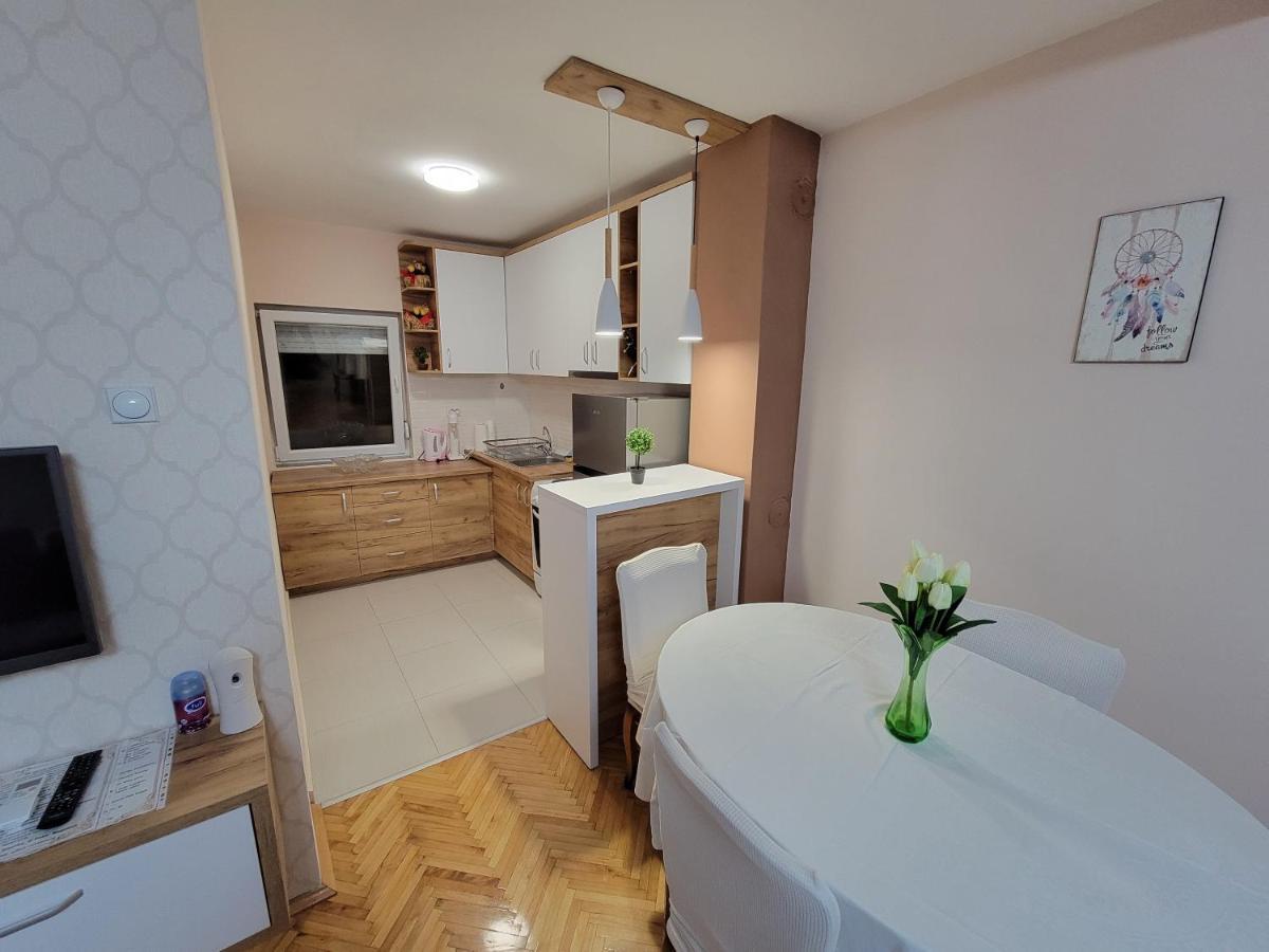 Stavrov Apartment เนโกทิโน ภายนอก รูปภาพ