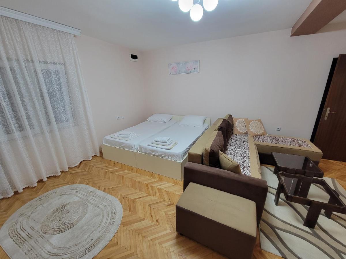 Stavrov Apartment เนโกทิโน ภายนอก รูปภาพ