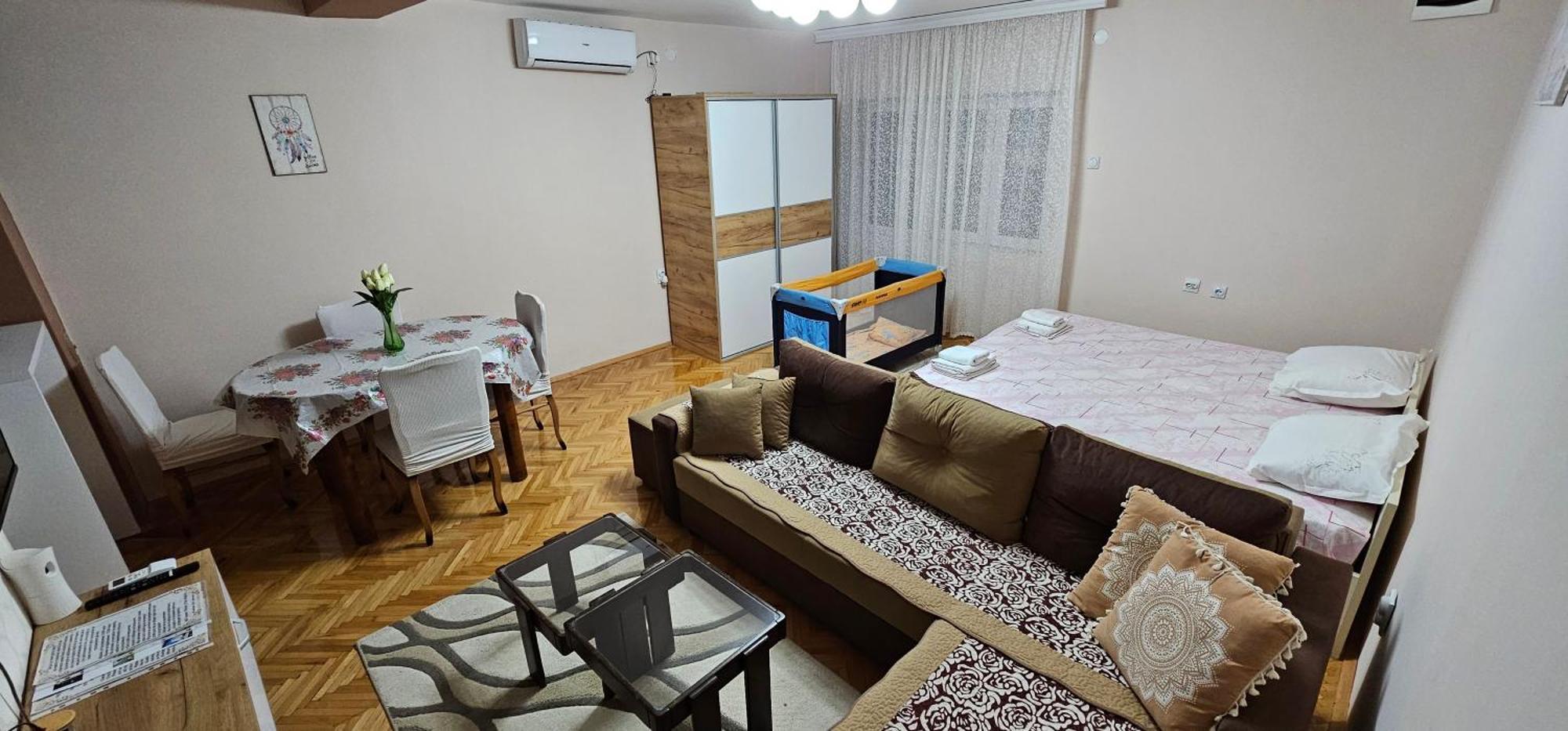 Stavrov Apartment เนโกทิโน ภายนอก รูปภาพ